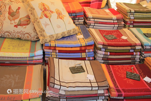 當(dāng)?shù)厥袌?chǎng)典型紡織品、針織品及原料批發(fā)概況