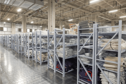 小預(yù)算過(guò)精致生活 淘工廠直通宿舍，針織品批發(fā)開啟學(xué)生快車道